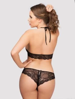 Lovehoney Love Me Lace Halter Bra Black -Online Sex toys shop 52823 a31027 black regular 003