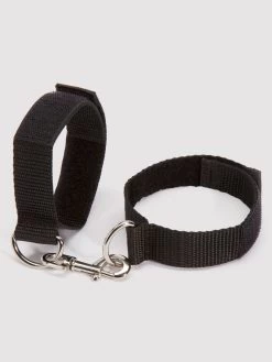 BASICS Wrist Cuffs 8 BASICS Wrist Cuffs -Online Sex toys shop 57762 a32675 black 002