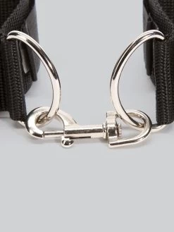 BASICS Ankle Cuffs -Online Sex toys shop 57763 a32676 black 003