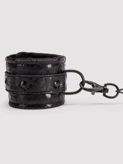Bondage Boutique Black Rose Faux Fur Lined Wrist Cuffs 10 Bondage Boutique Black Rose Faux Fur Lined Wrist Cuffs -Online Sex toys shop 61009 a34011 black 002