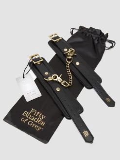Fifty Shades Of Grey Bound To You Faux Leather Wrist Cuffs -Online Sex toys shop 80134 a44489 black 003
