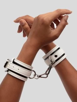 Bondage Boutique Glow-in-the-Dark Wrist Cuffs 11 Bondage Boutique Glow-in-the-Dark Wrist Cuffs -Online Sex toys shop 81899 a45441 black 004