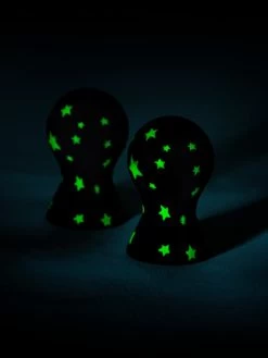 Lovehoney Lucky Stars Glow-in-the-Dark Silicone Nipple Suckers 10 Lovehoney Lucky Stars Glow-in-the-Dark Silicone Nipple Suckers -Online Sex toys shop 83434 a40879 glow 003