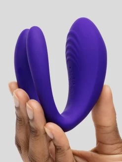 Lovehoney Sweet Curve Remote Control Silicone Clitoral Vibrator -Online Sex toys shop 84536 a47126 purple 004