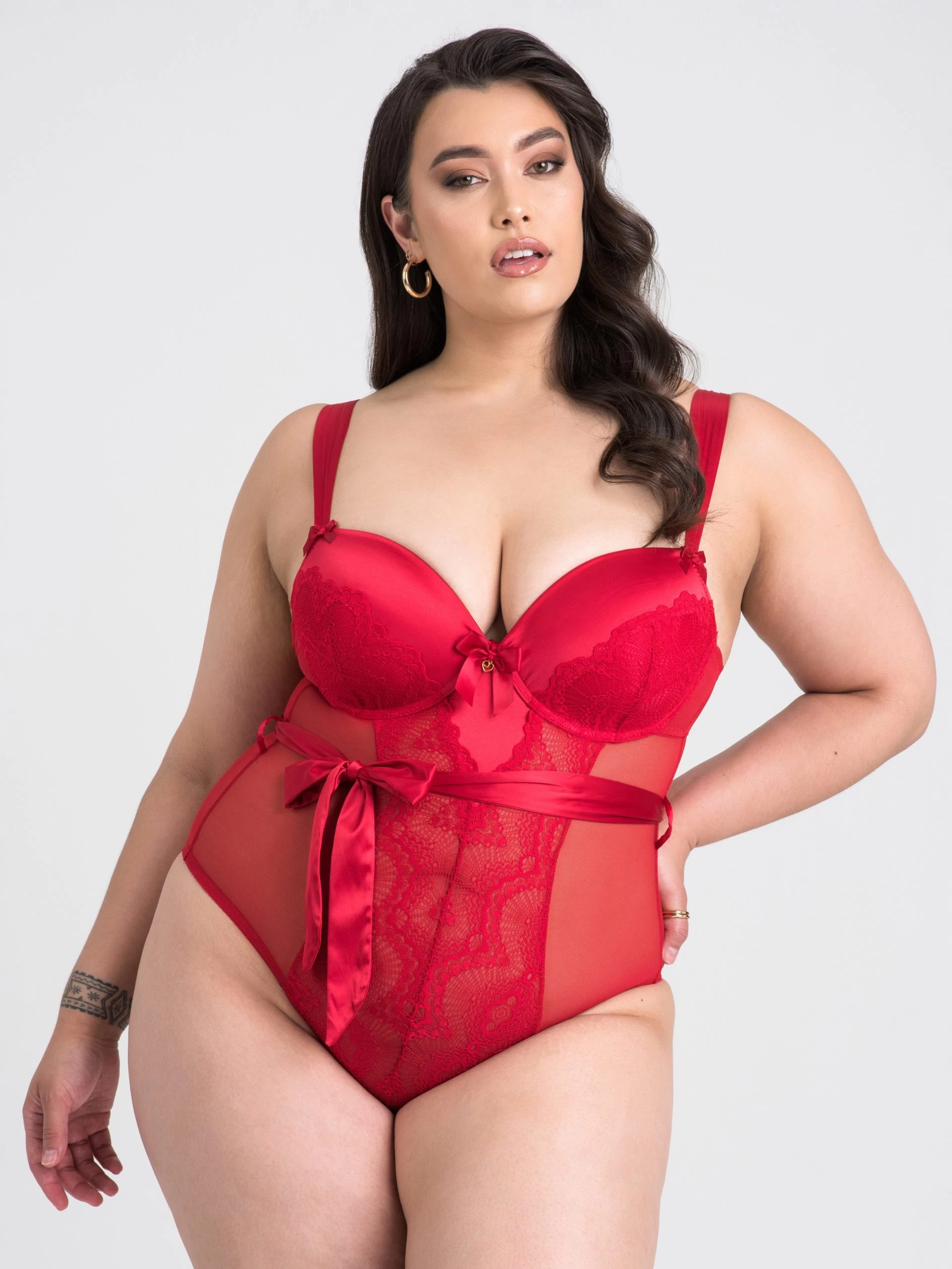 Lovehoney Plus Size Moonlight Desire Red Satin Crotchless Teddy 7 Lovehoney Plus Size Moonlight Desire Red Satin Crotchless Teddy - Image 5