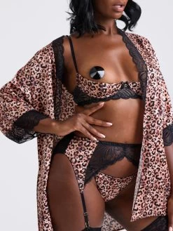 Lovehoney Wild Paradise Leopard Print Robe -Online Sex toys shop 84781 a47295 brown regular 004 1