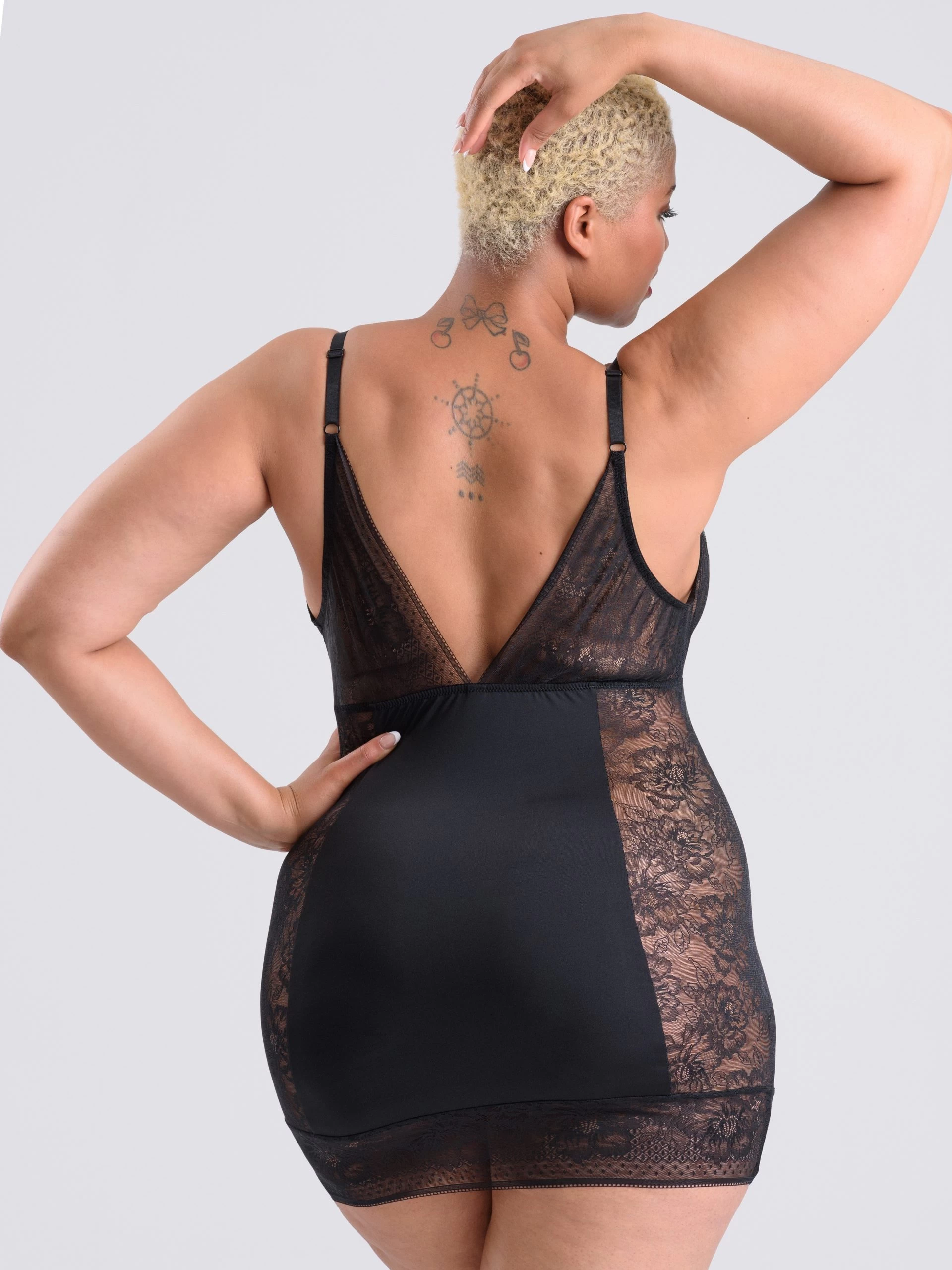 Lovehoney Plus Size Hourglass Black Smoothing Chemise 4 Lovehoney Plus Size Hourglass Black Smoothing Chemise - Image 2