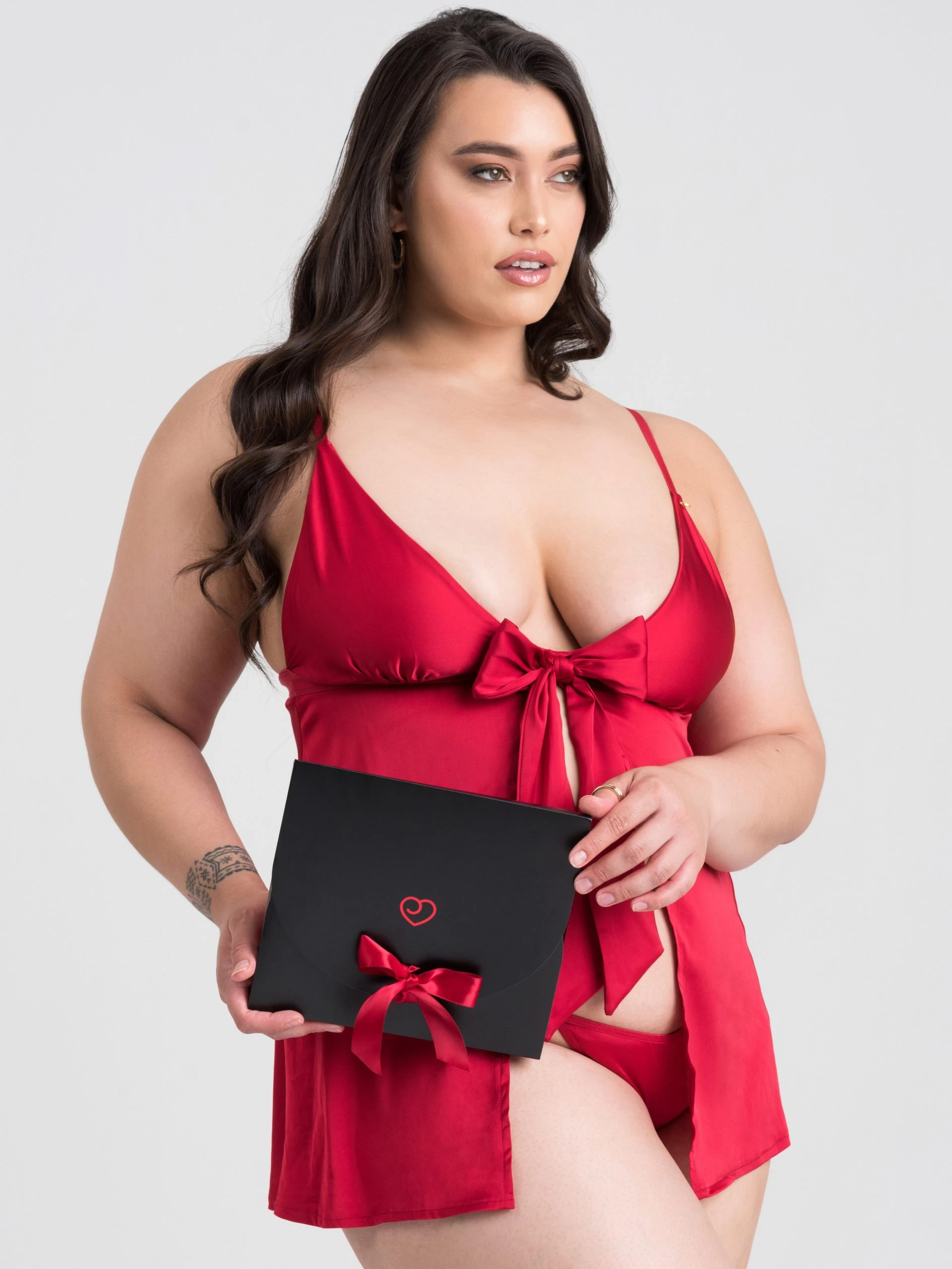 Lovehoney Plus Size Unwrap Me Red Satin Babydoll Gift Set 4 Lovehoney Plus Size Unwrap Me Red Satin Babydoll Gift Set - Image 2