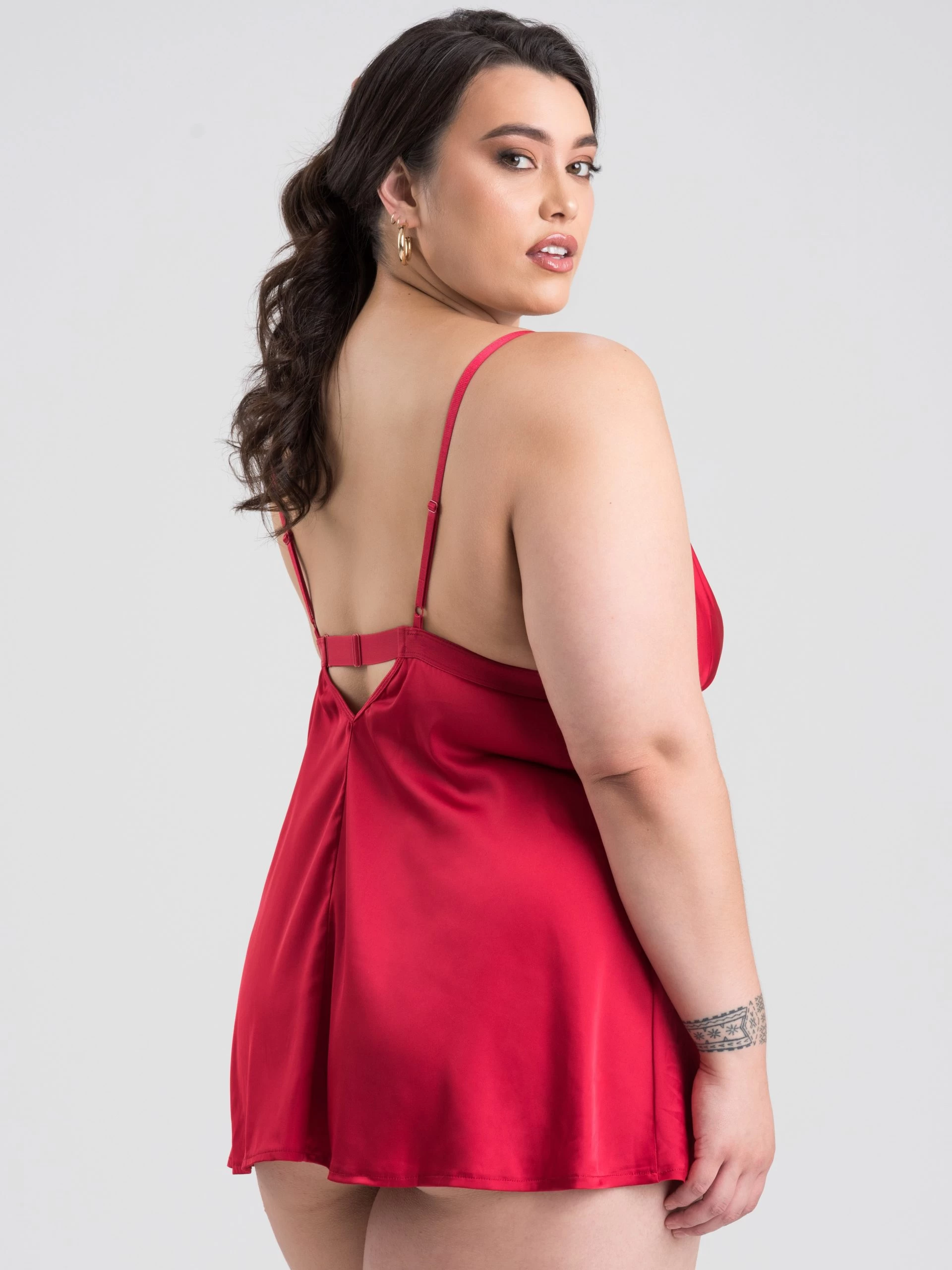 Lovehoney Plus Size Unwrap Me Red Satin Babydoll Gift Set 6 Lovehoney Plus Size Unwrap Me Red Satin Babydoll Gift Set - Image 4