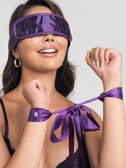 Lovehoney Tie And Tease Pillow Present Bondage Kit (3 Piece) -Online Sex toys shop 85131 a47555 purple 001