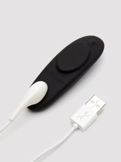 We-Vibe Moxie + App And Remote Controlled Wearable Clitoral Panty Vibrator -Online Sex toys shop 85664 a47951 black 002
