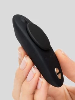 We-Vibe Moxie + App And Remote Controlled Wearable Clitoral Panty Vibrator -Online Sex toys shop 85664 a47951 black 003