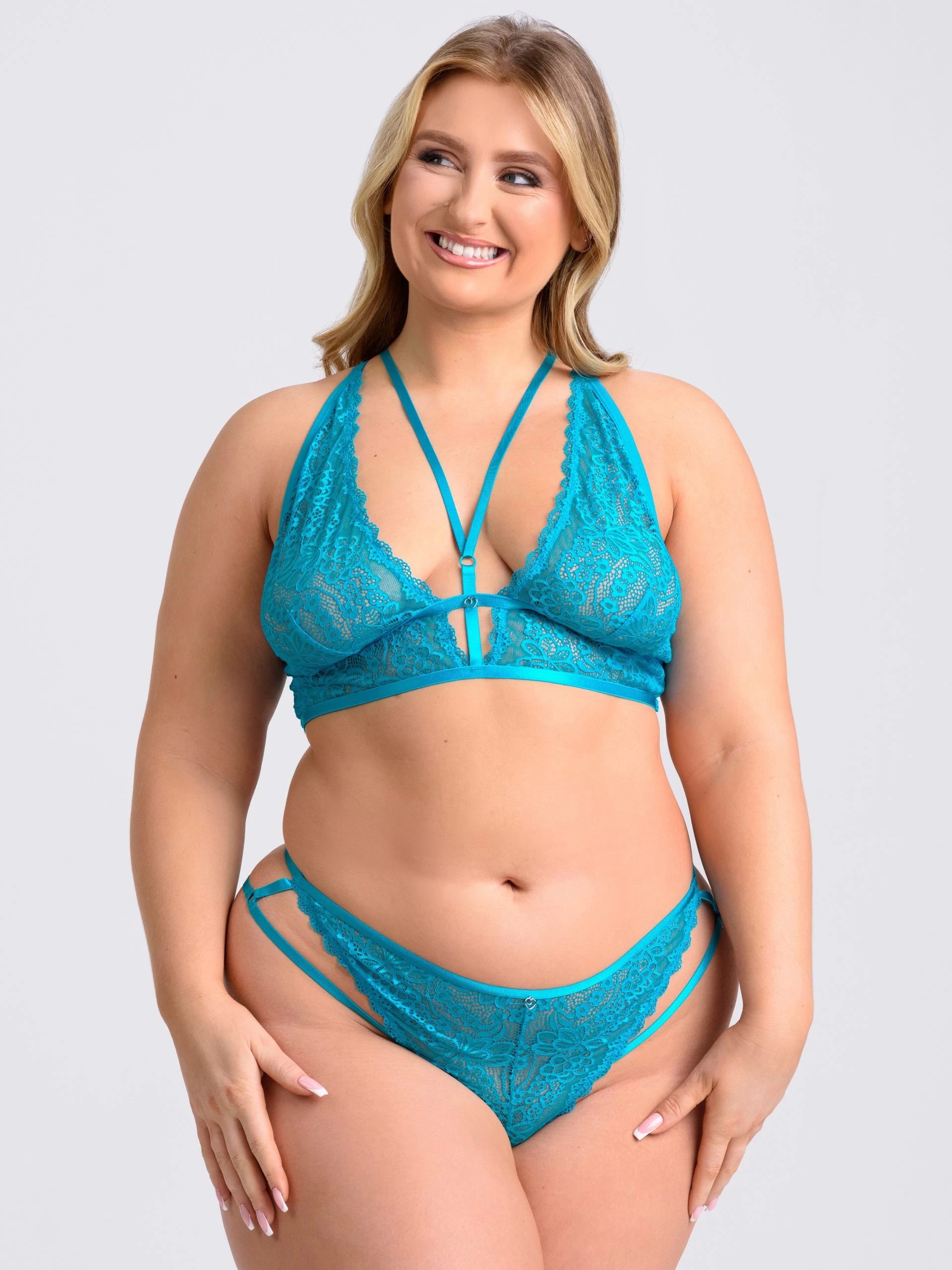 Lovehoney Plus Size Late Night Liaison Ocean Blue Crotchless Lace Bra Set 4 Lovehoney Plus Size Late Night Liaison Ocean Blue Crotchless Lace Bra Set - Image 2