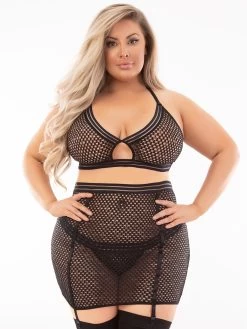 Escante Plus Size Black Honeycomb Bra And Skirt Set