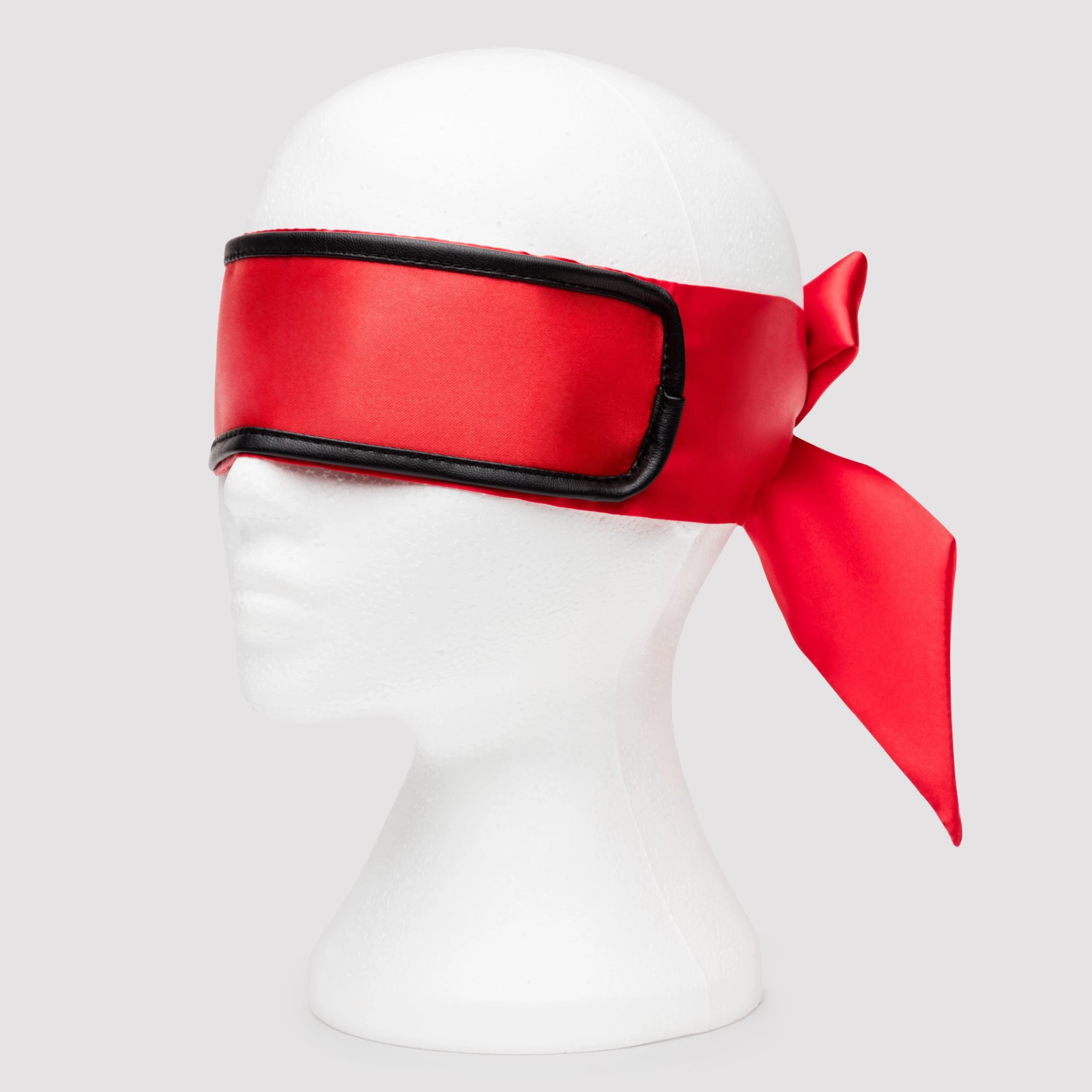 Lovehoney Tie And Tempt Luxury Bondage Kit (7 Pieces) 4 Lovehoney Tie And Tempt Luxury Bondage Kit (7 Pieces) - Image 2