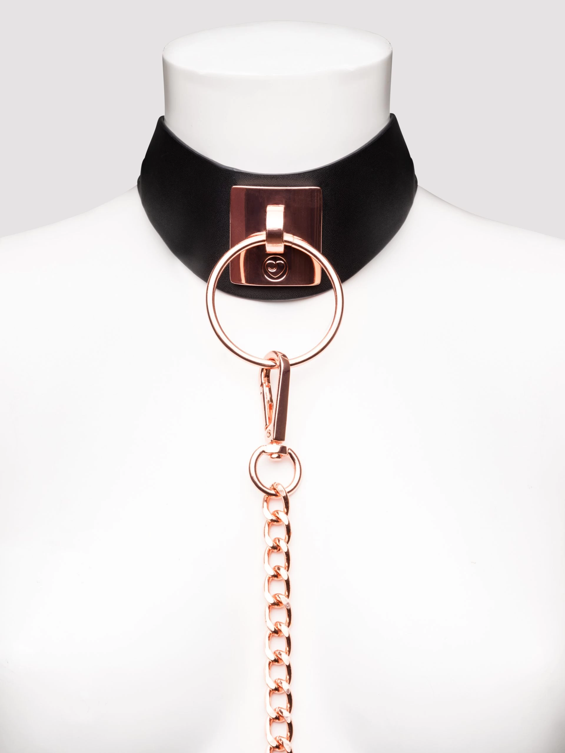Lovehoney Premium Faux Leather Collar And Leash 4 Lovehoney Premium Faux Leather Collar And Leash - Image 2