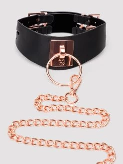 Lovehoney Premium Faux Leather Collar And Leash 11 Lovehoney Premium Faux Leather Collar And Leash -Online Sex toys shop 86378 a48531 black 002 1